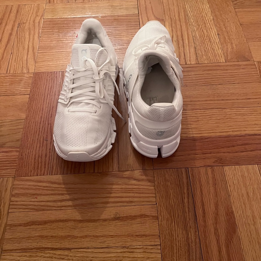 On Cloud Cloudswift 3 AD Women's Running Shoes in White Size 9 - Picture 7 of 8